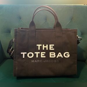 Marc Jacobs - The Medium Tote Bag